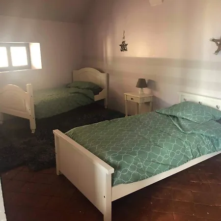 Gite De Village 6 Pers Le Donjon